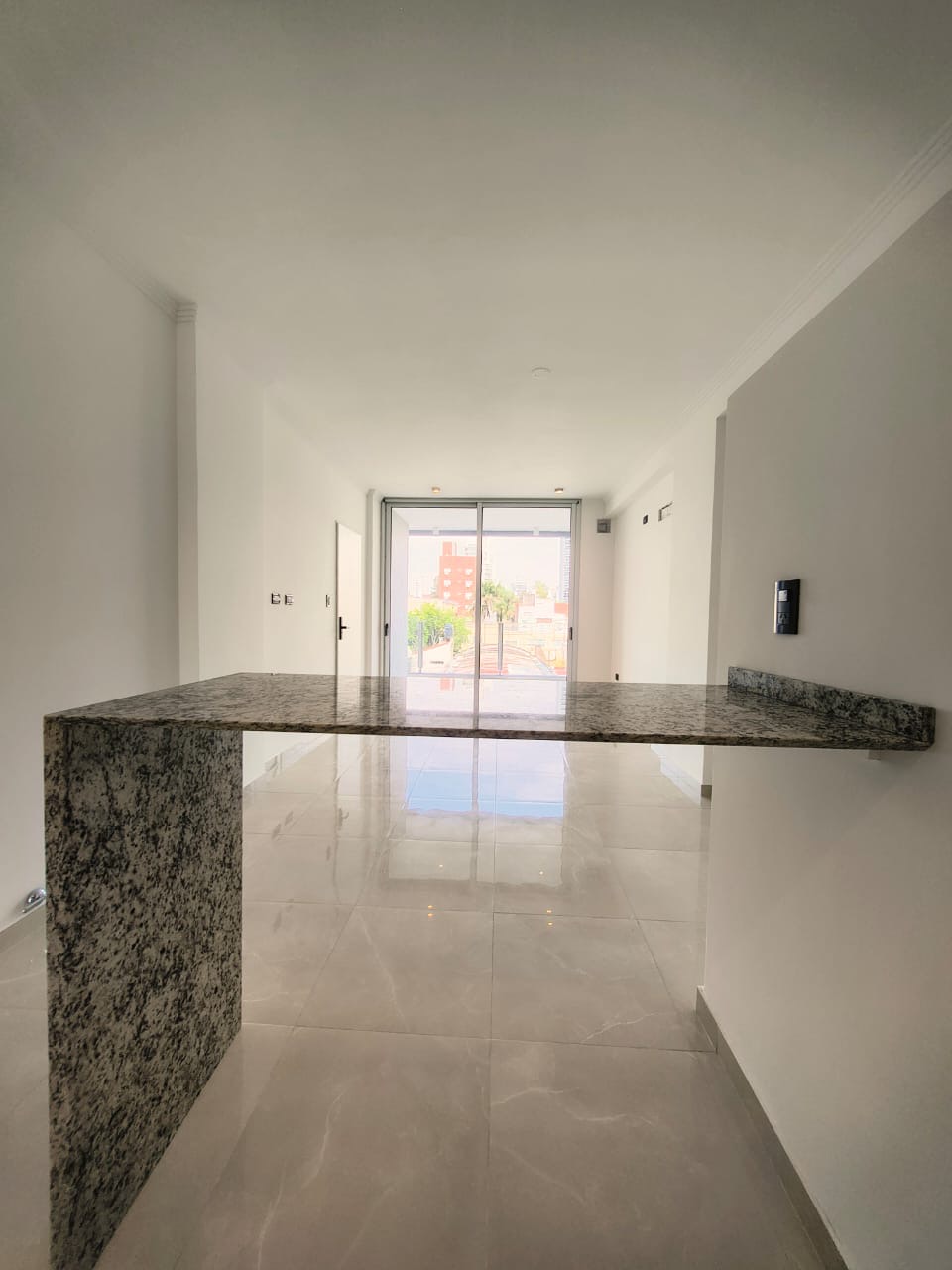 Exclusivo piso en edificio Perla VI