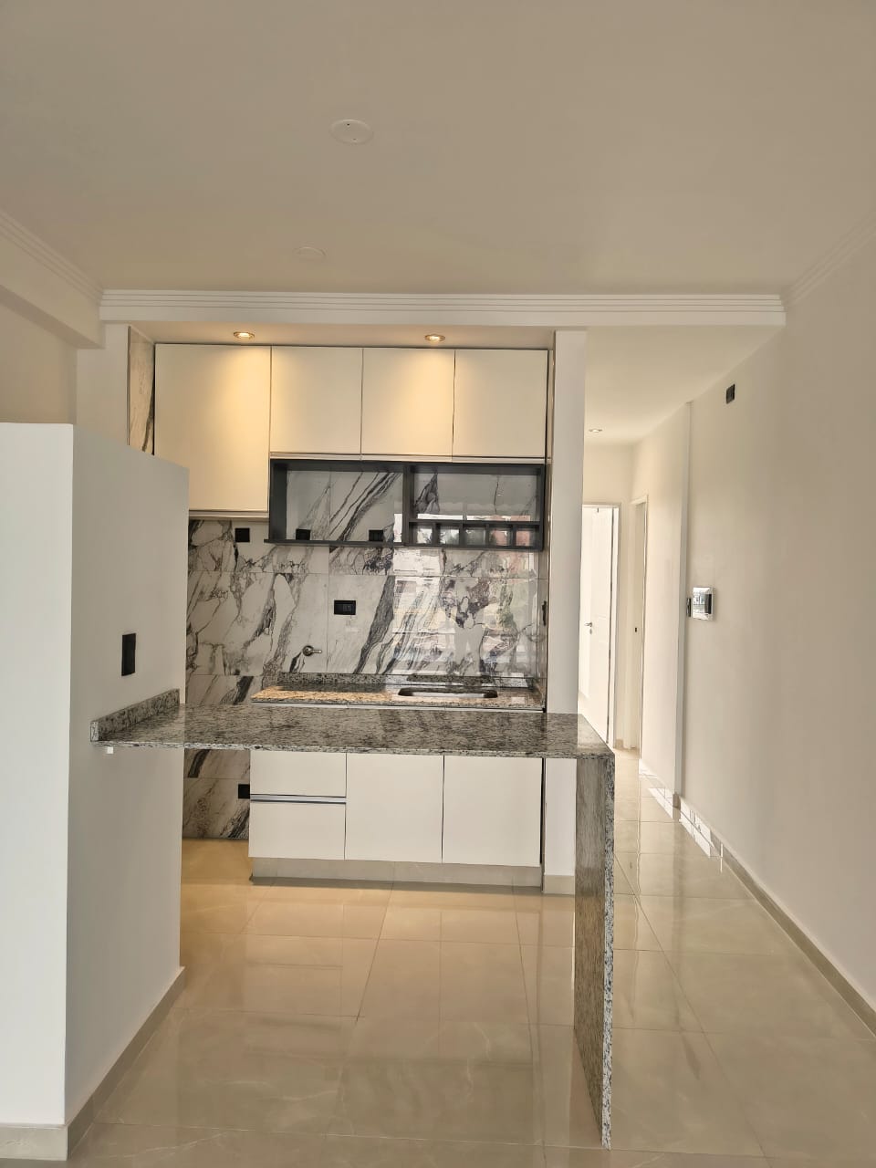 Exclusivo piso en edificio Perla VI